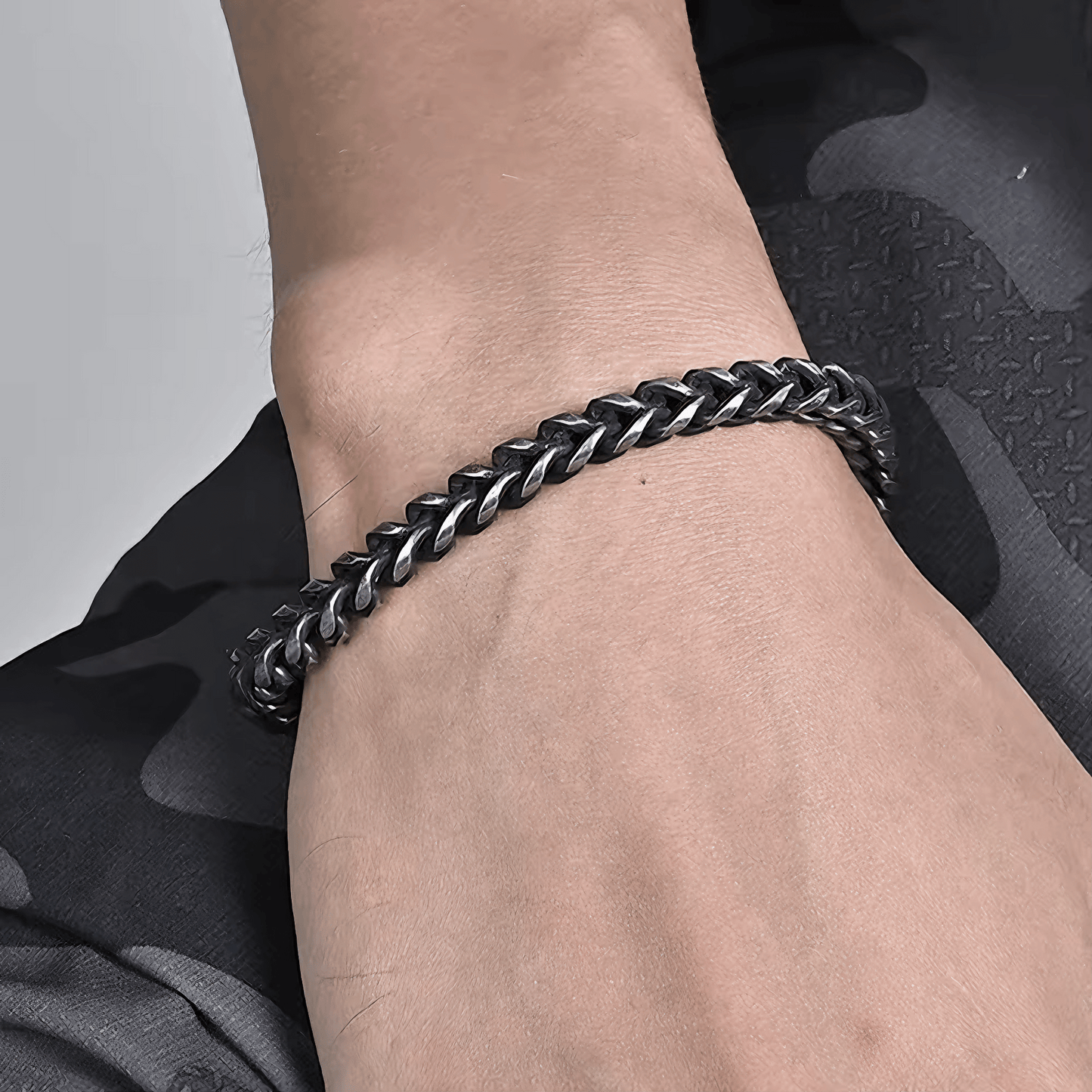 LUXRI CARBON