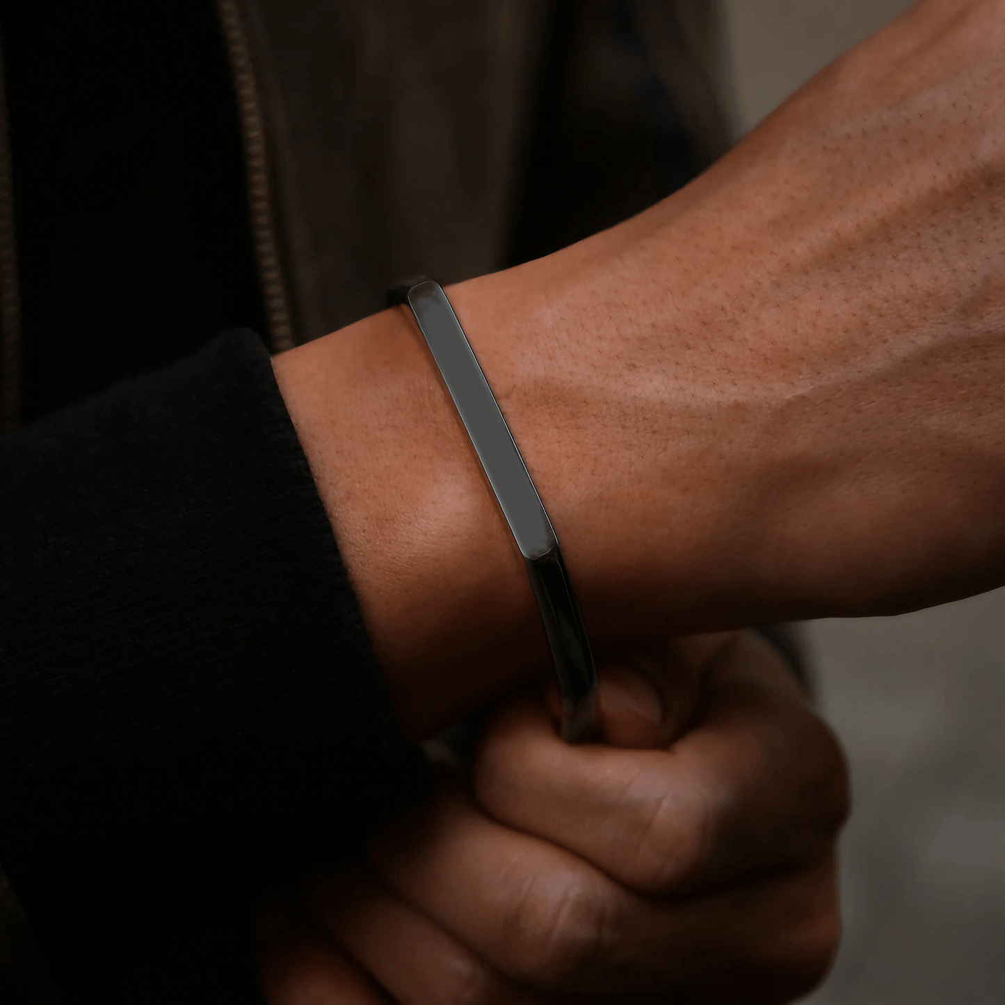 LUXRI CUFF