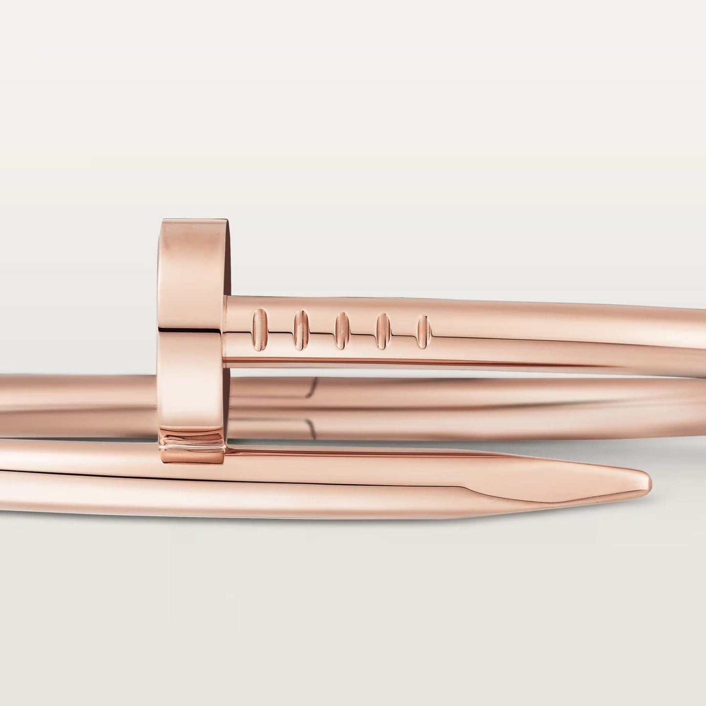 LUXRI NAIL